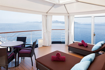 Holland America Line Nieuw Amsterdam Interior Cabana Club.jpg